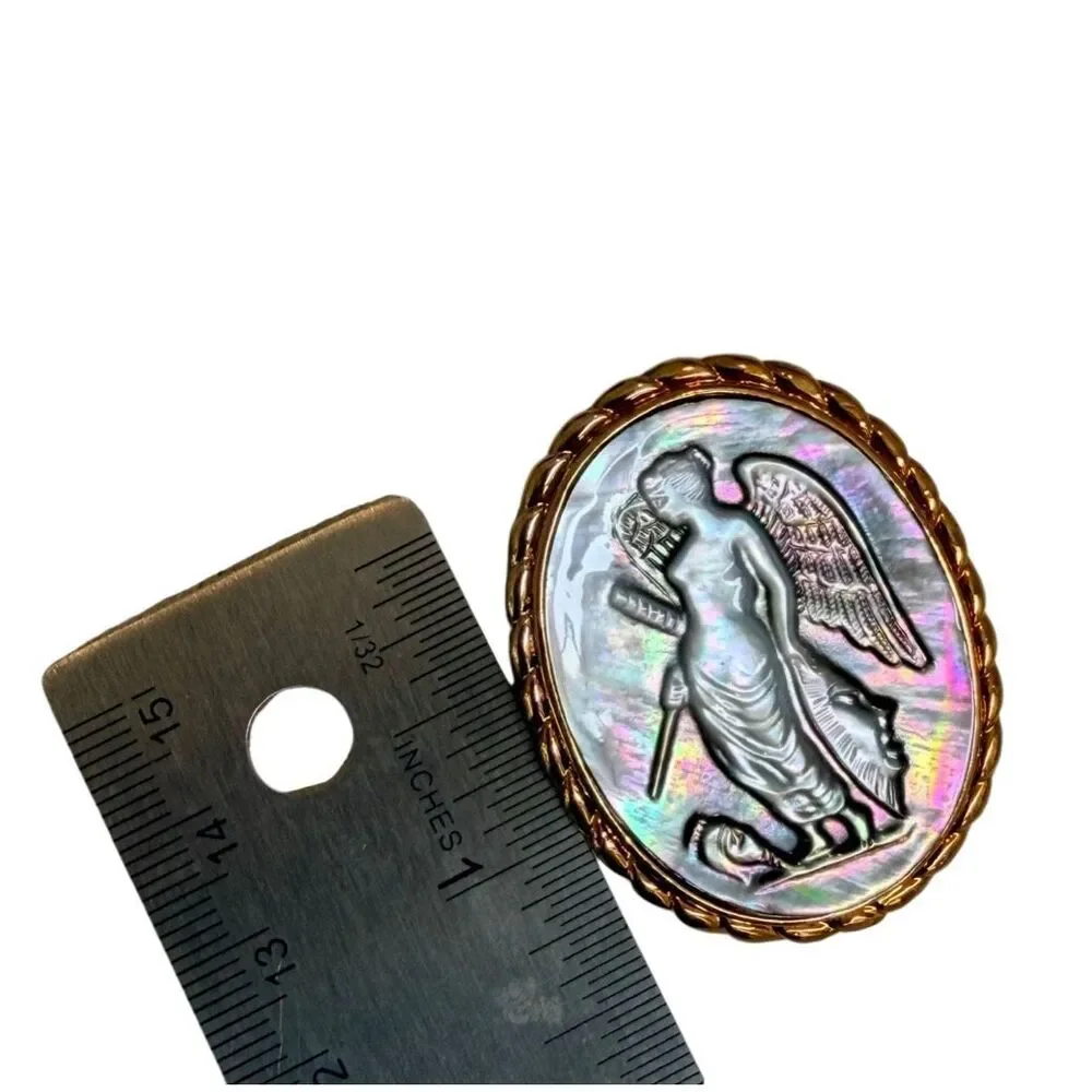 Vintage Lee Sands Black Mother of Pearl Winged Victory Cameo Brooch Pendant
